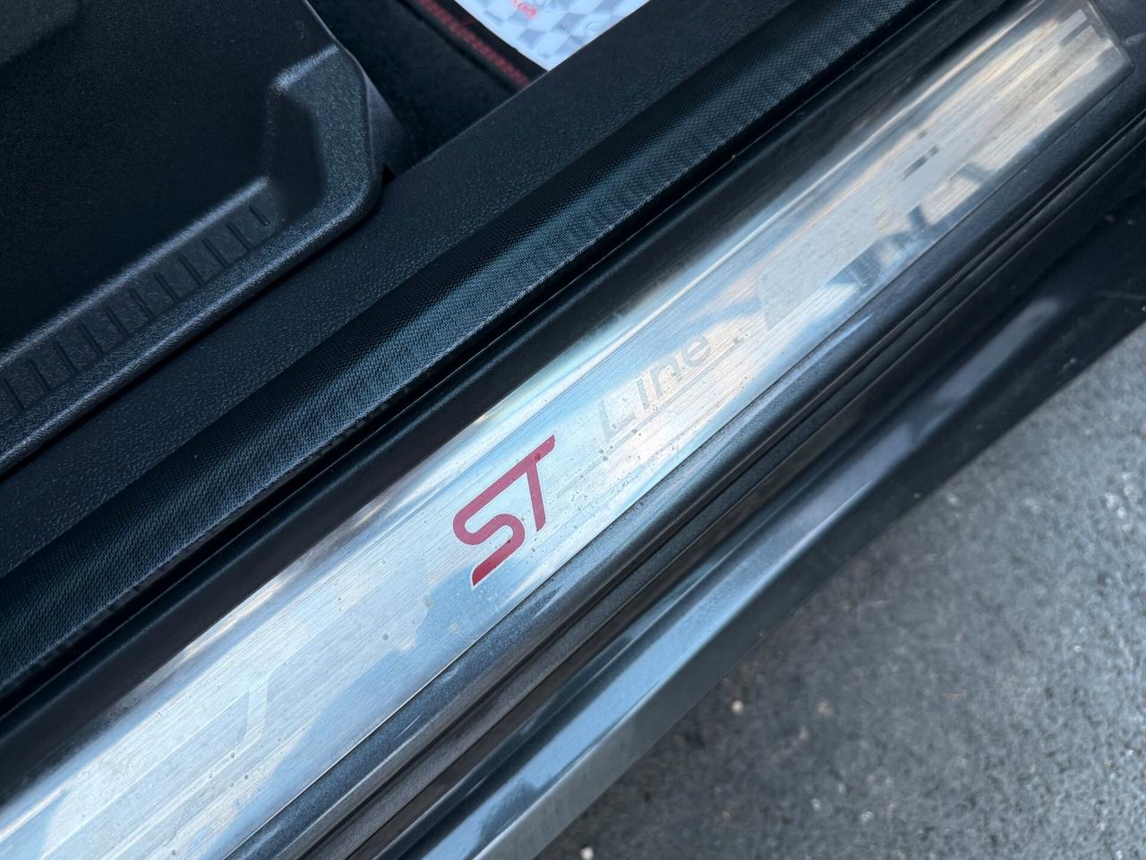 Ford Kuga 1.5 TDCI 120CV ST-Line NAVI CAMERA 2018