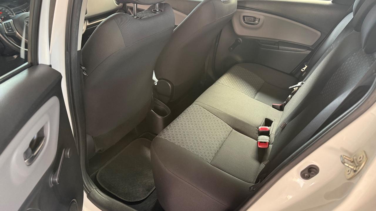 Toyota Yaris GPL LOUNGE