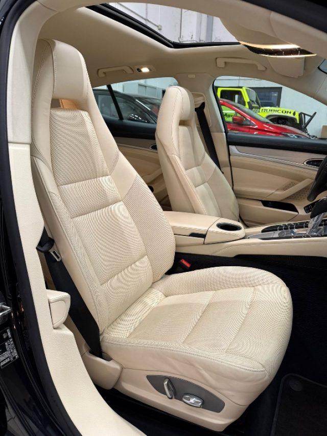PORSCHE Panamera 3.0 Diesel // SERVICE PORSCHE//