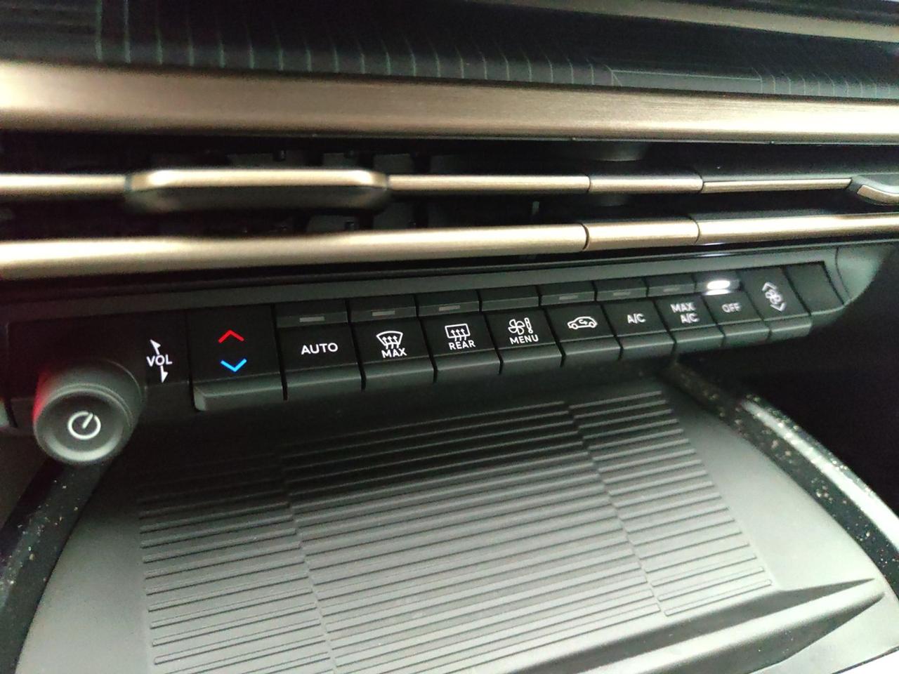 LANCIA Ypsilon IV 2024 1.2 HYBRID 100CV