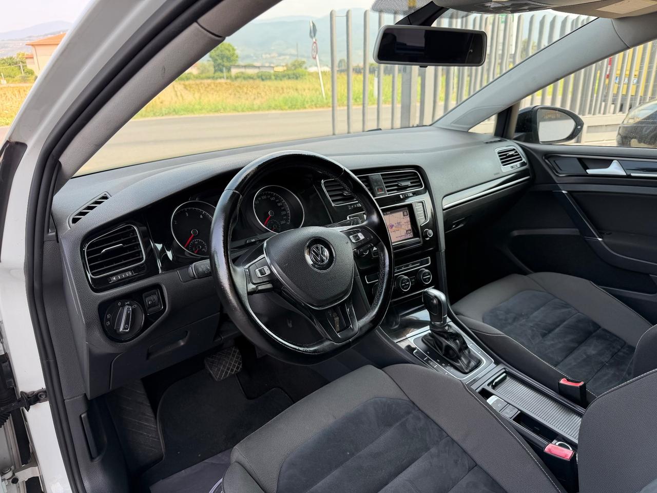 Volkswagen Golf 7 1.6 TDI DSG 5p. Highline BlueMotion okneopatentati