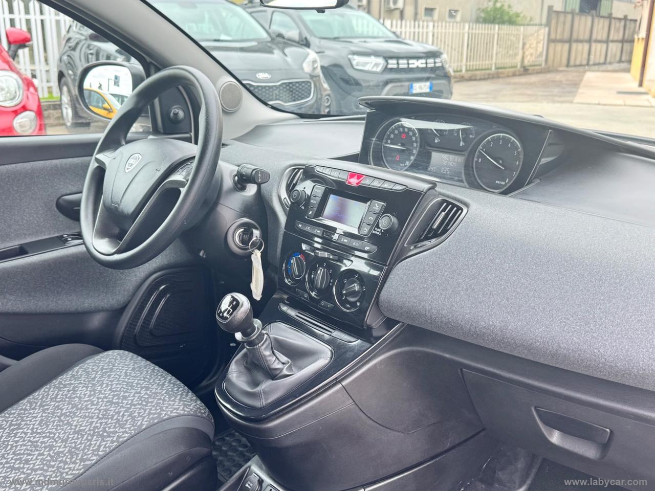 LANCIA Ypsilon 1.0 FireFly 5p.S&S Hyb. Eco Gold OK NEOPATENTATI