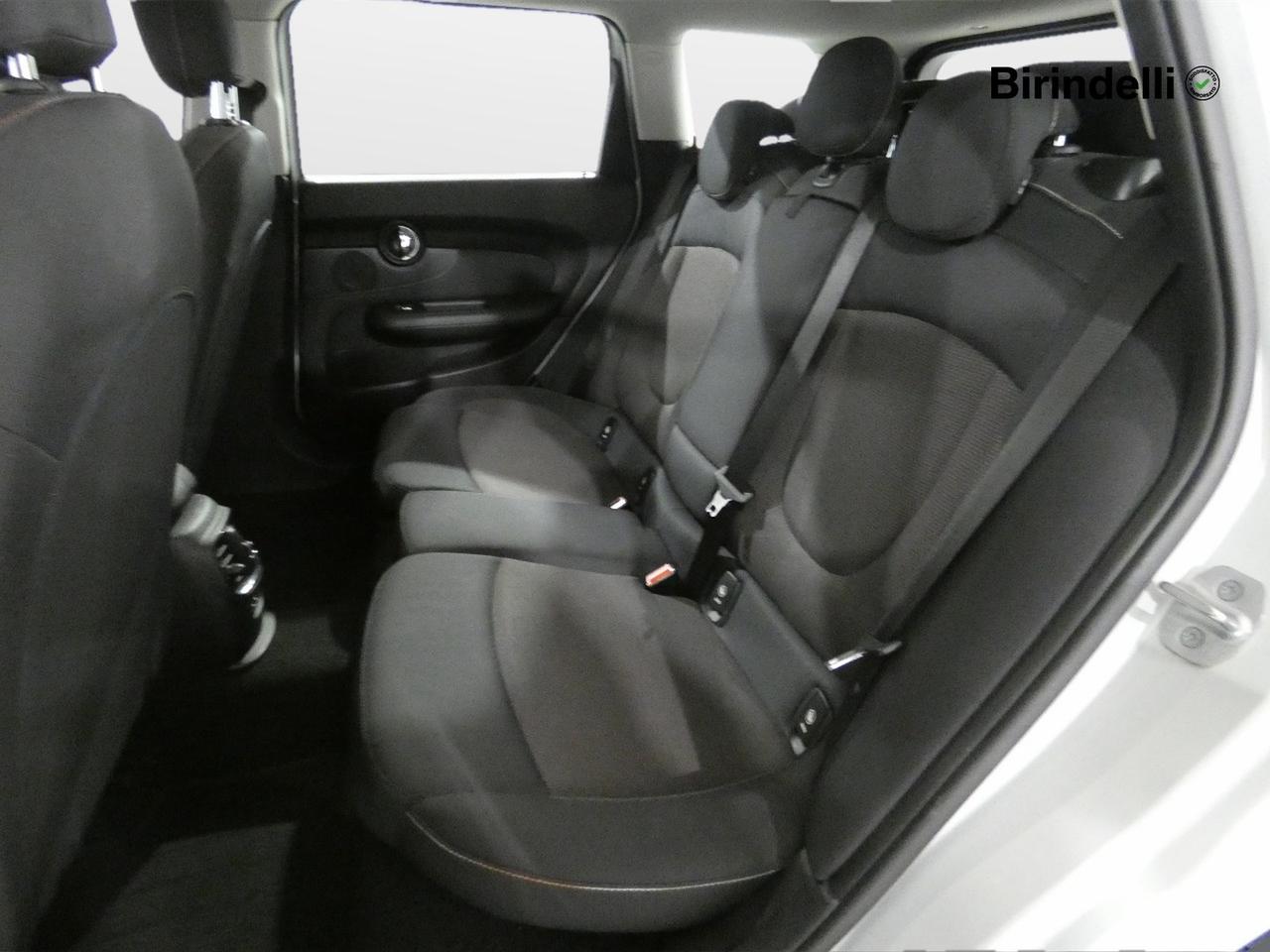 MINI Mini Clubman (F54) - Mini 2.0 Cooper D Mayfair Edition Clubman
