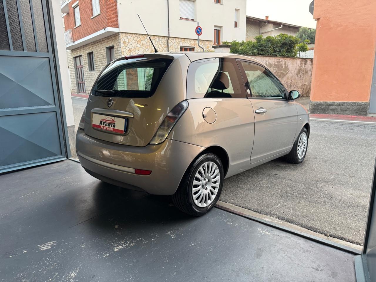 Lancia Ypsilon 1.4 Argento Ecochic GPL