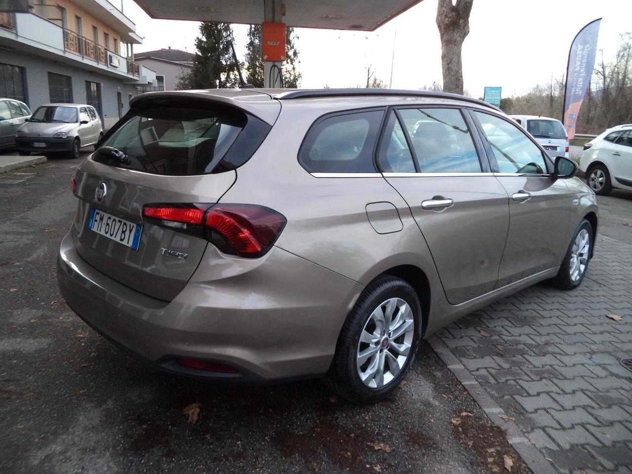 Fiat Tipo 1.6 Mjt S&S SW Lounge