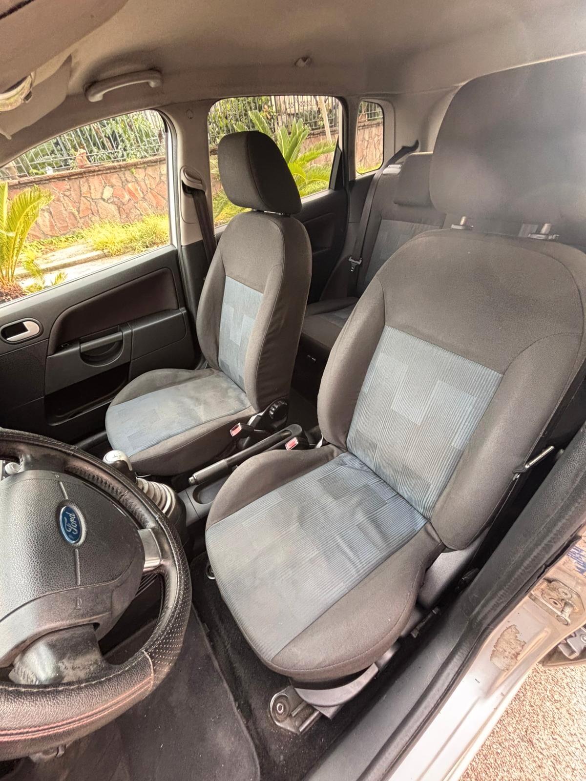 Ford Fiesta 1.4 TDCi 5p. Ghia