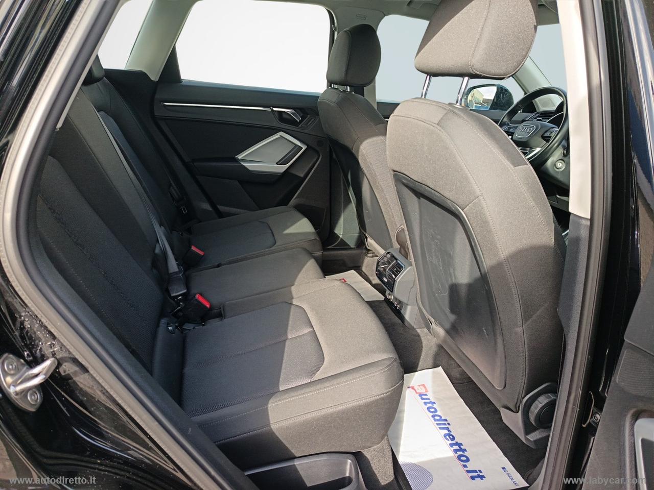 AUDI Q3 35 TDI S tronic Business