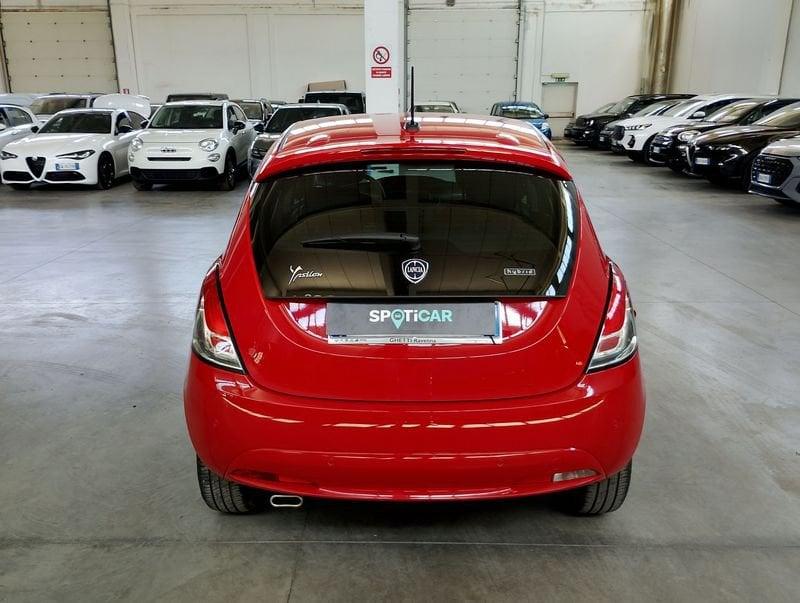 Lancia Ypsilon 1.0 FireFly 5 porte S&S Hybrid Gold Plus