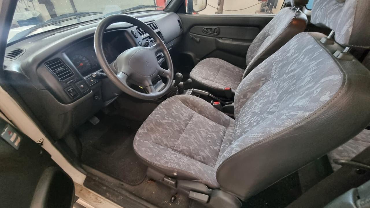 Mitsubishi L200 2.5TDI 4WD Cassone LUNGO