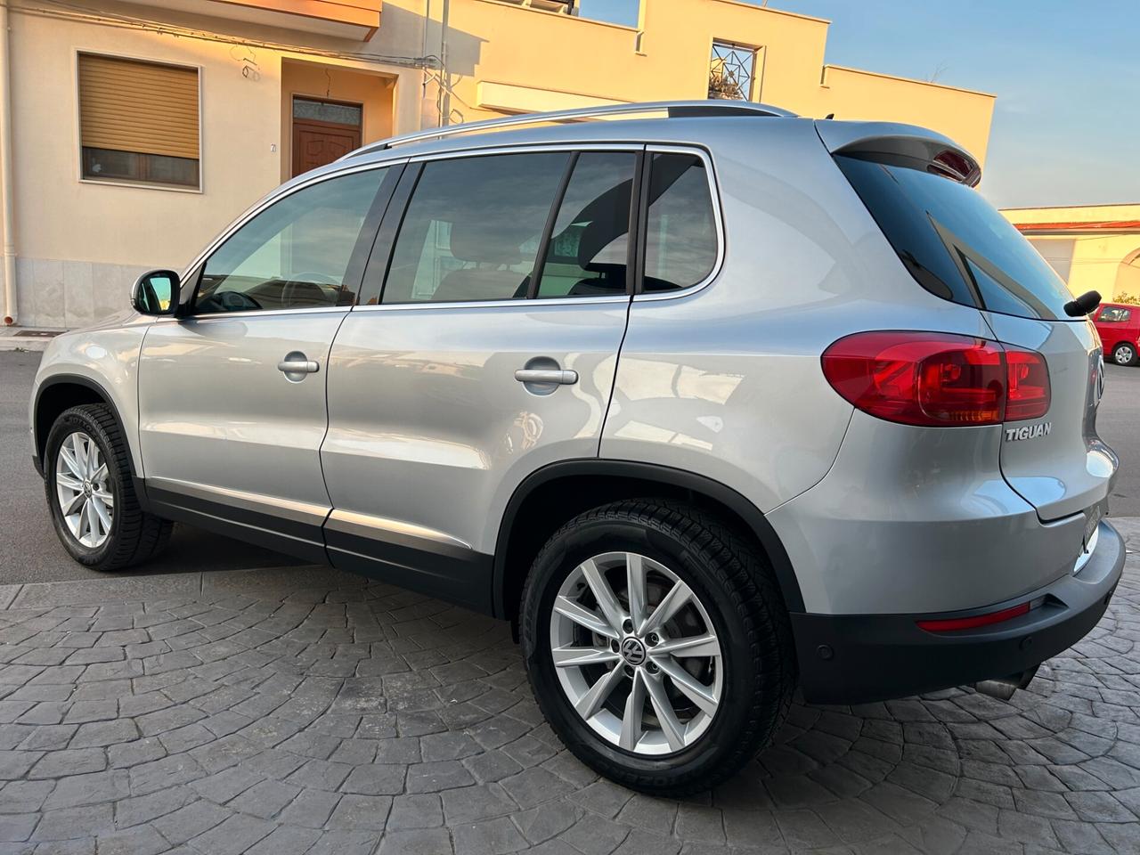 VW Tiguan 2.0 TDI 140Cv DSG NAVI/LED-2015