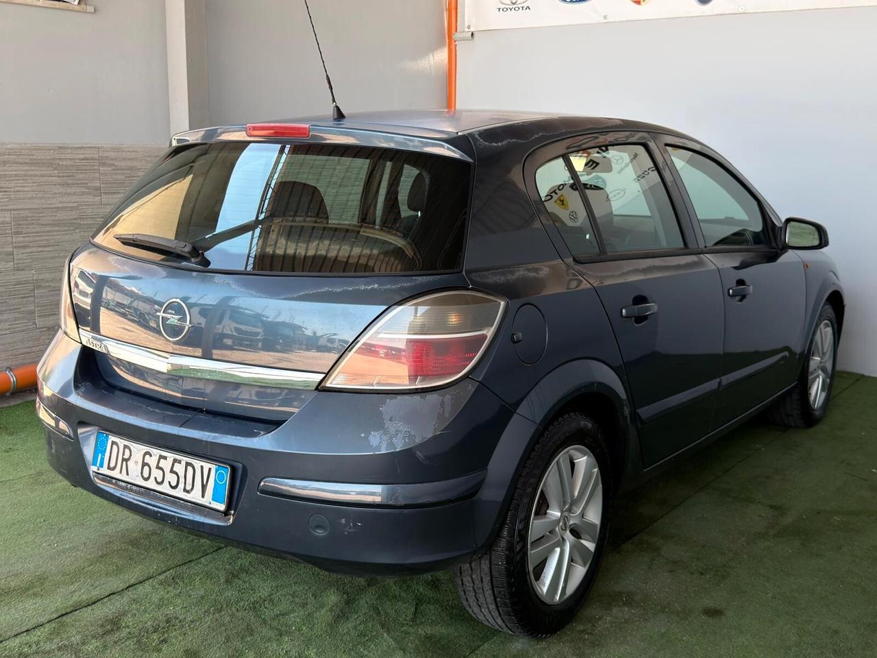 Opel Astra 1.4 16V GPL-TECH 5 porte Enjoy