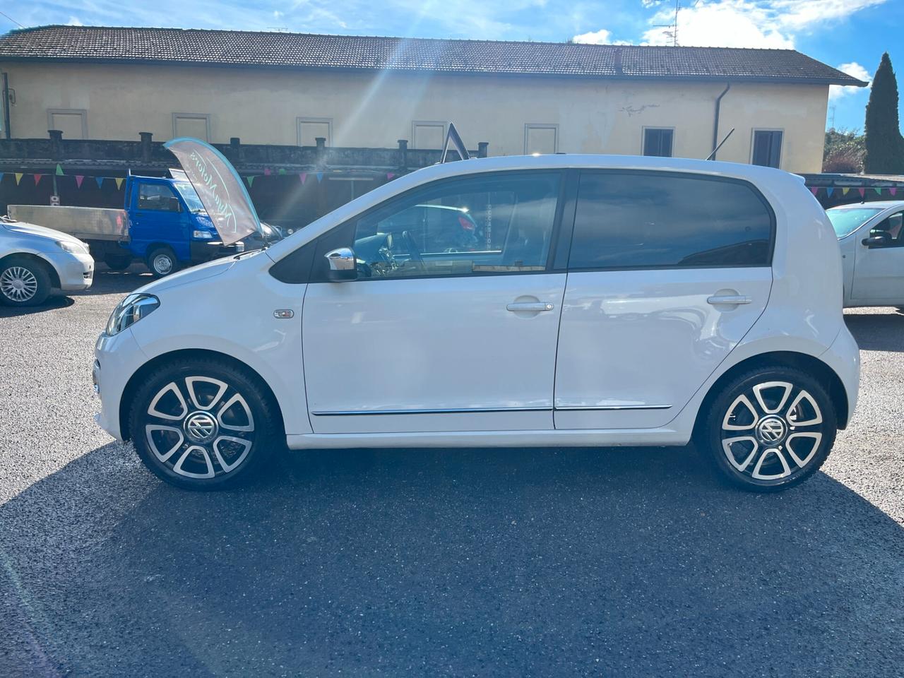 Volkswagen up! 1.0 75 CV 5p. high