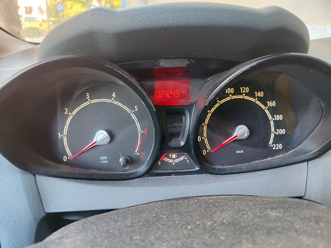 Ford Fiesta Fiesta 1.4 Bz.- GPL 5P.