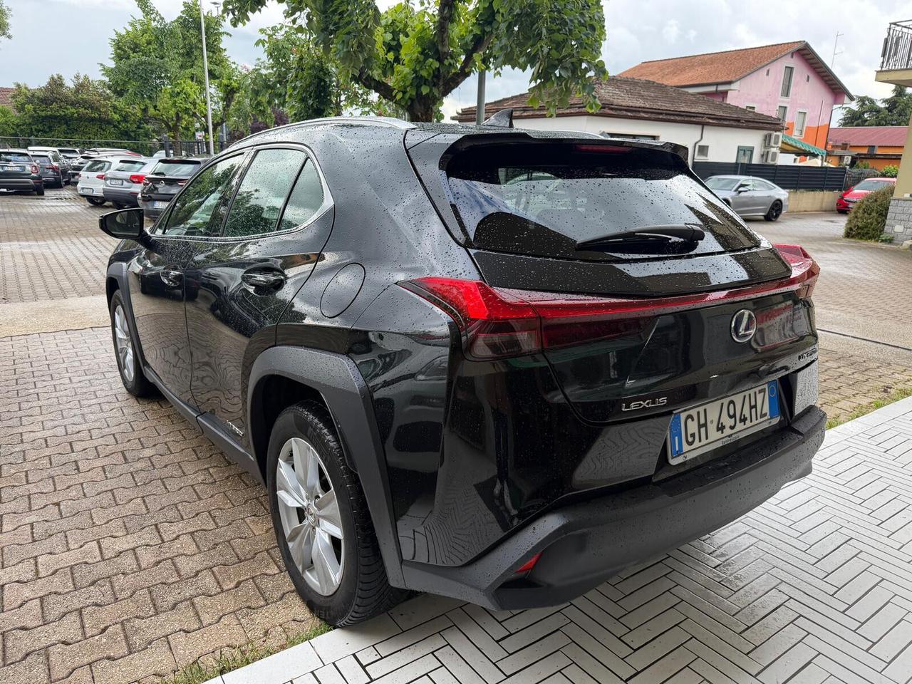 Lexus UX Hybrid Business