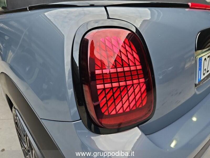 MINI Mini Cooper Cabrio F67 2.0 S Favoured auto