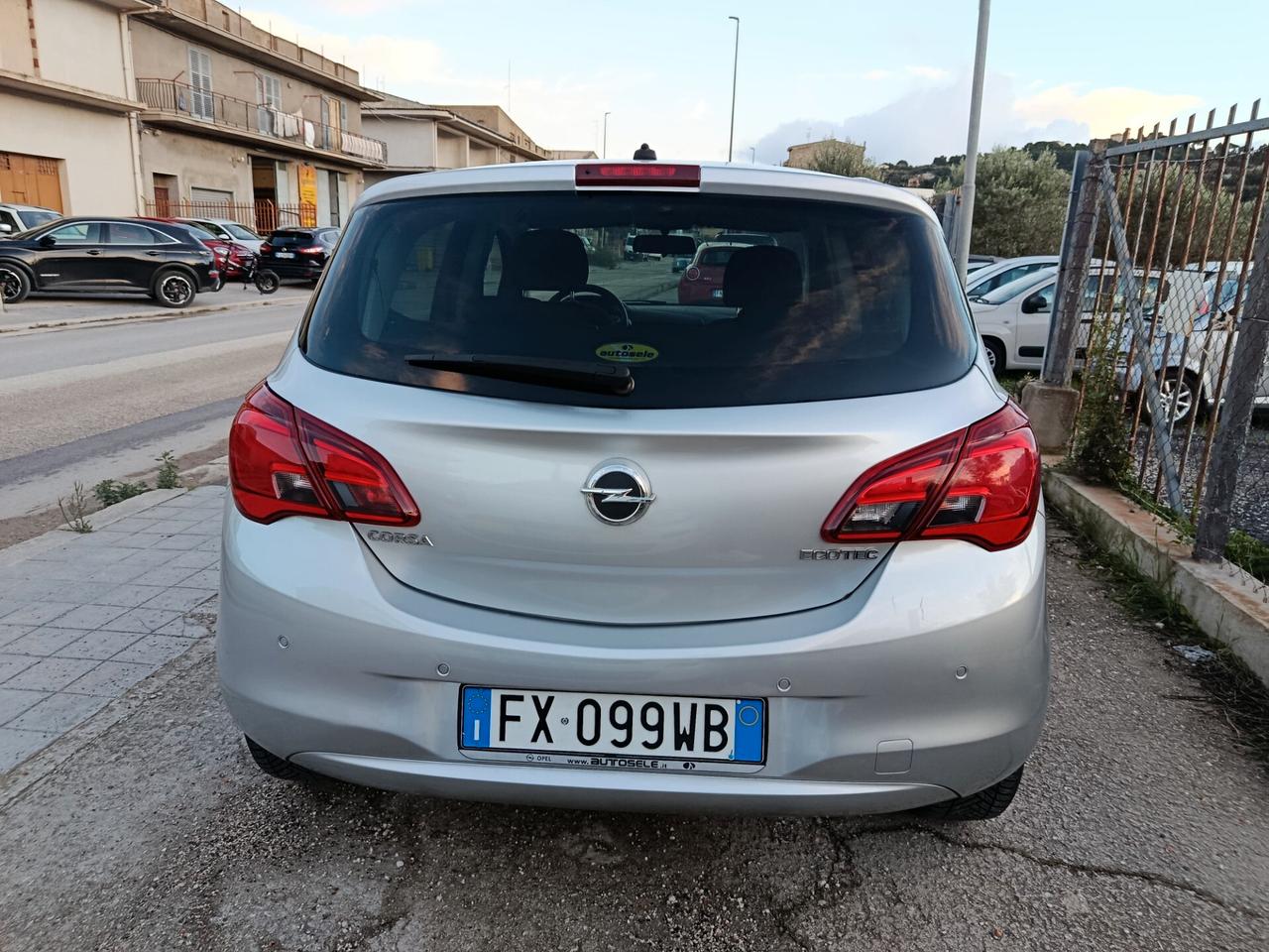 Opel Corsa 1.4 90CV GPL Tech 5 porte Advance