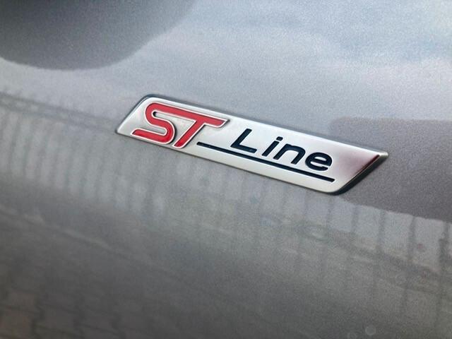 Ford Kuga 2.5 Full Hybrid 152 CV CVT 2WD ST-Line