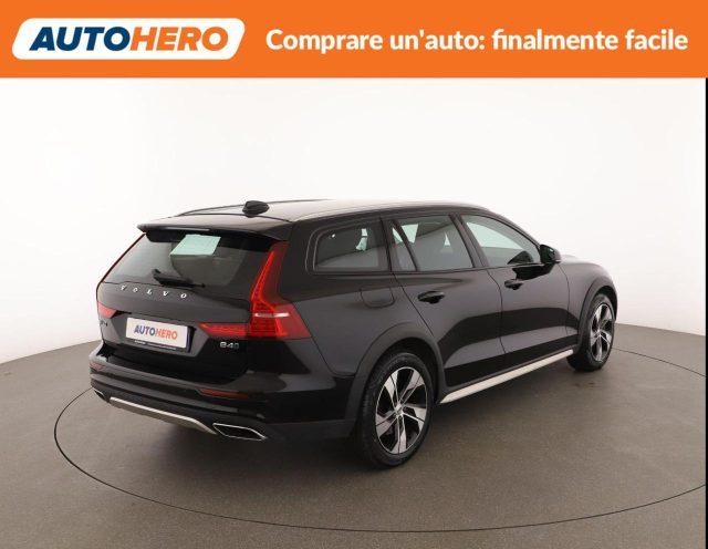 VOLVO V60 B4 (d) Geartronic Momentum Business Pro