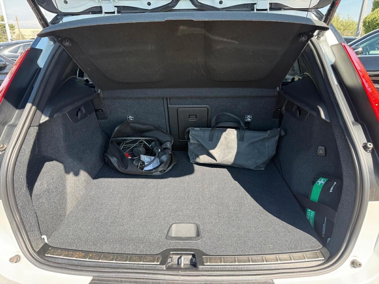 XC40 T5 Recharge Hybrid 262cv *Tetto *Gancio Traino
