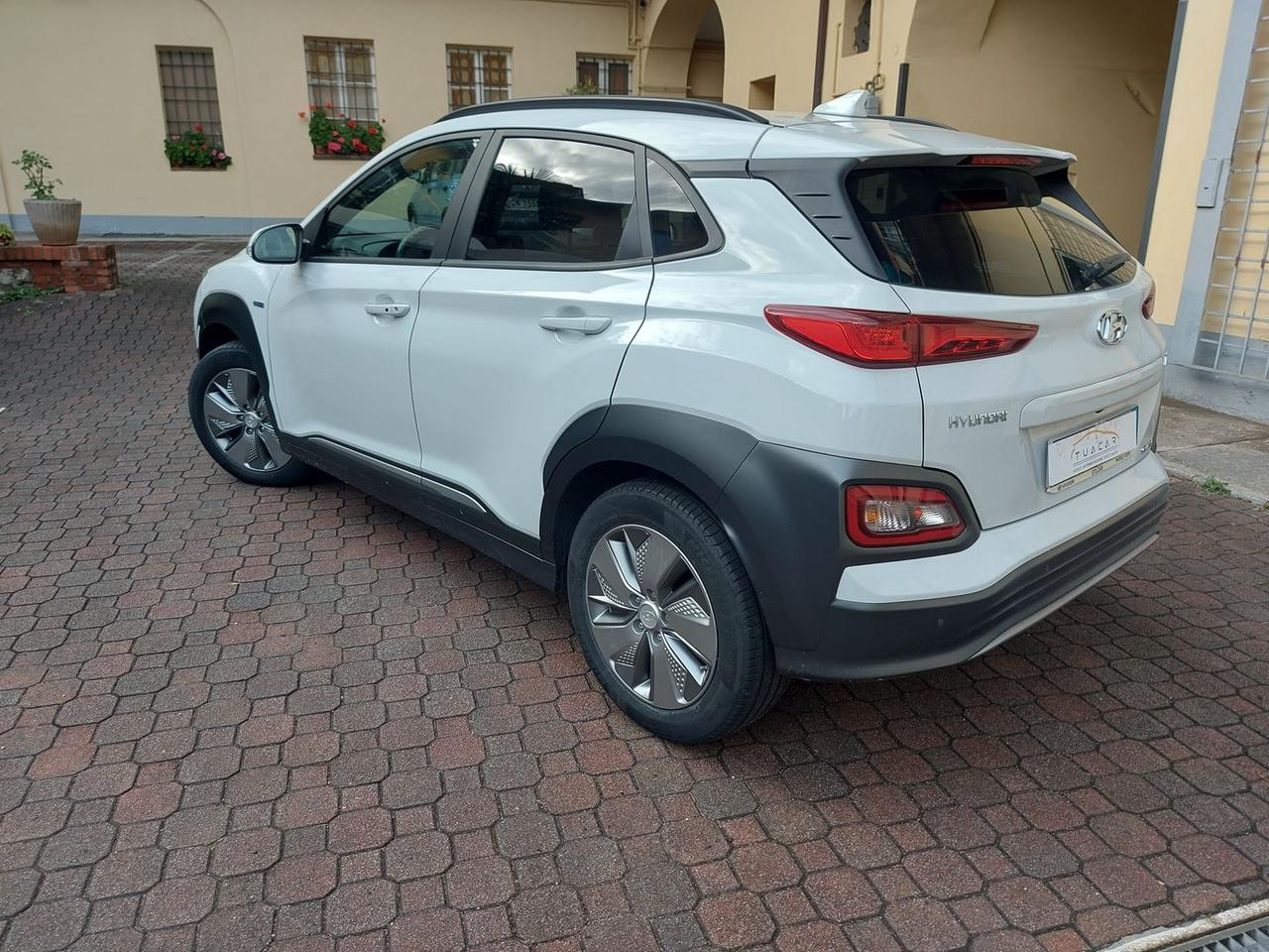 Hyundai Kona EV 39.2 kWh