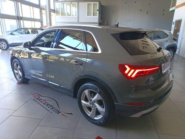 AUDI Q3 35 TDI quattro S tronic Business Advanced