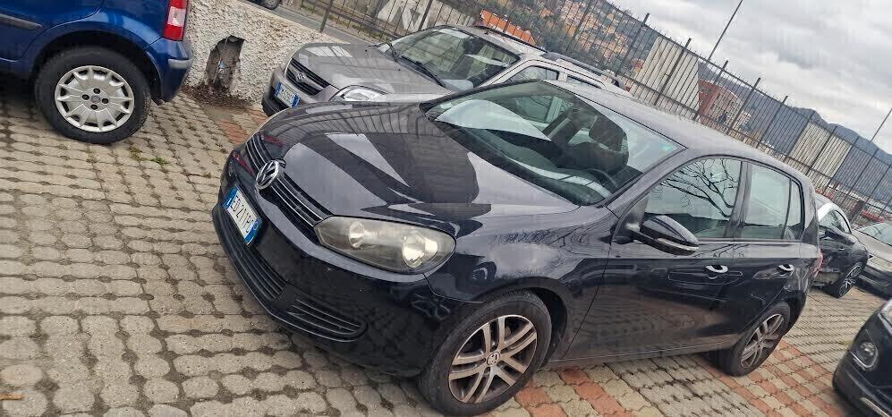 Volkswagen Golf 1.6 TDI DPF 5p. Trendline neopatentati