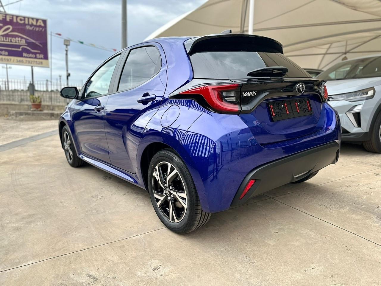 Toyota Yaris 1.5 Hybrid 5 porte Trend