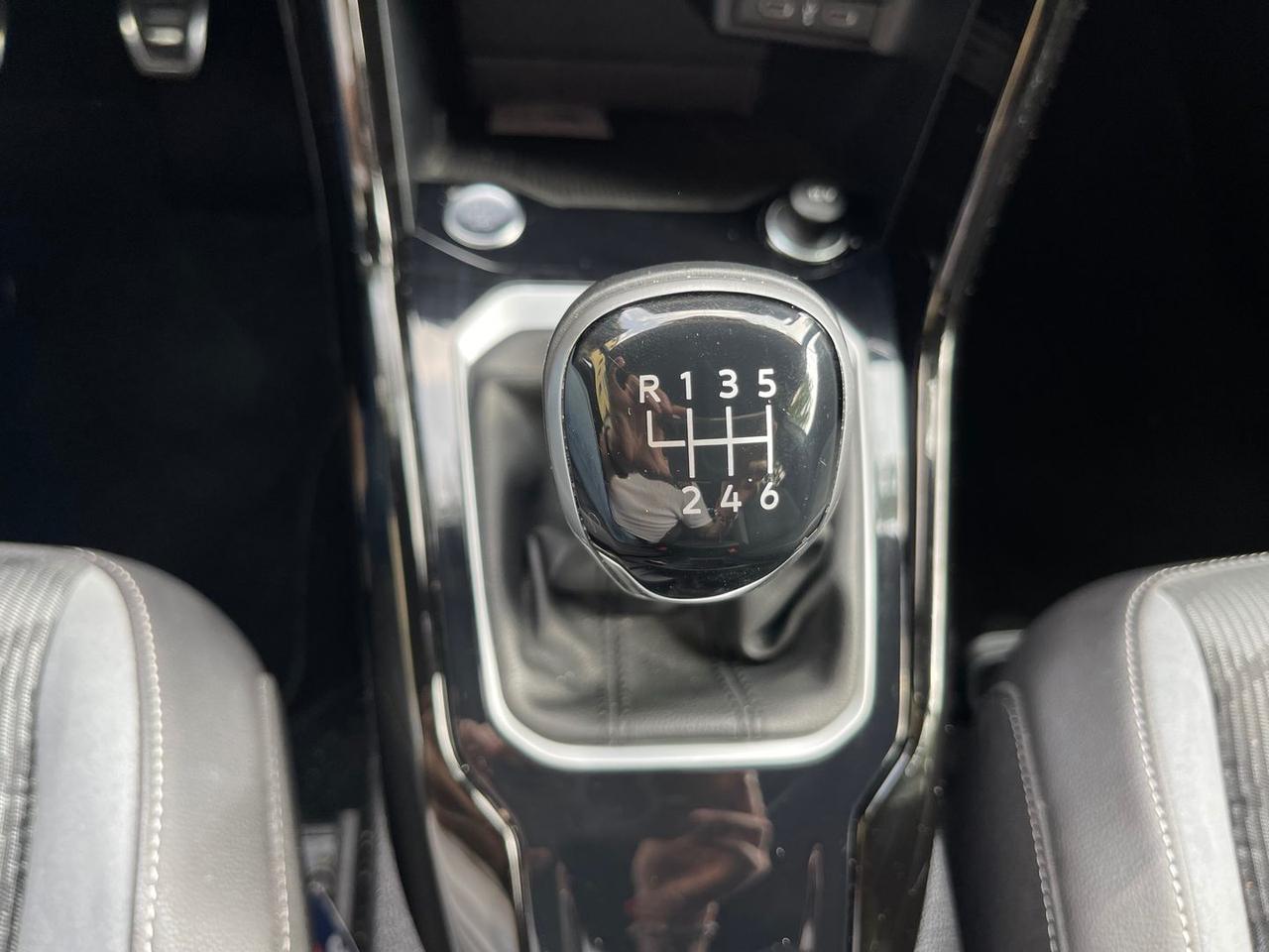 Volkswagen T-Roc R Line 2.0 TDI #5785