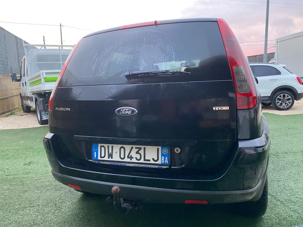 Ford Fusion 1.6 TDCI Titanium Gancio Traino