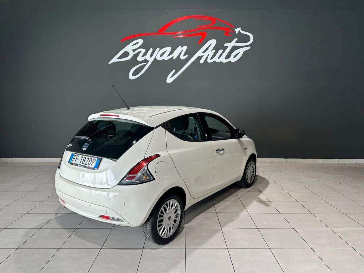 Lancia Ypsilon 1.2 69 CV 5 porte Gold (PER NEOPATENTATI)