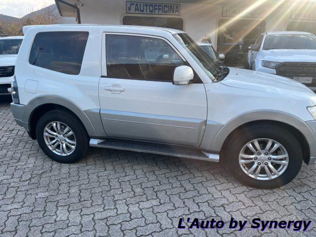 MITSUBISHI Pajero 3.2 DI-D 16V aut. 3p. Instyle DPF