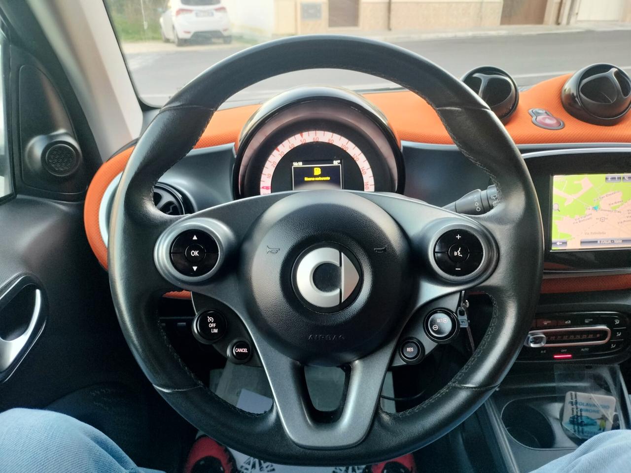 Smart ForTwo 1000 52 kW MHD coupé passion