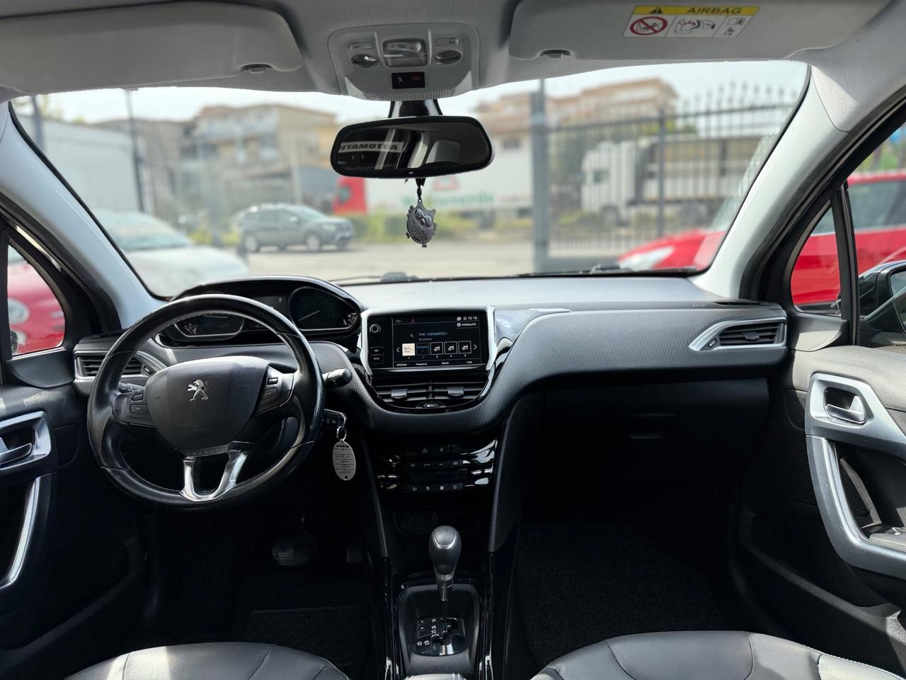 Peugeot 2008 BlueHDi 100 S&S Black Matt