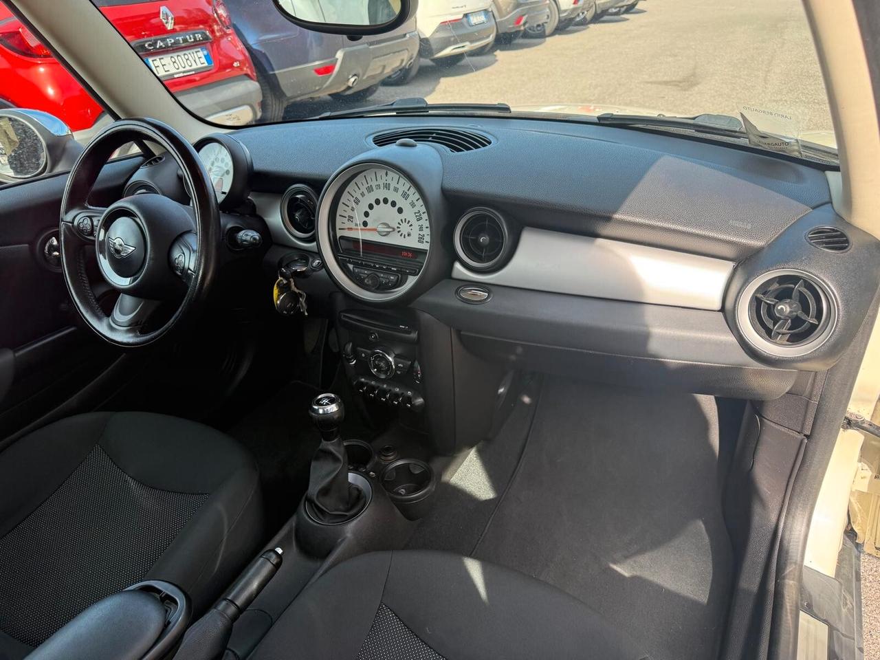 Mini 1.6 16V One (55kW)