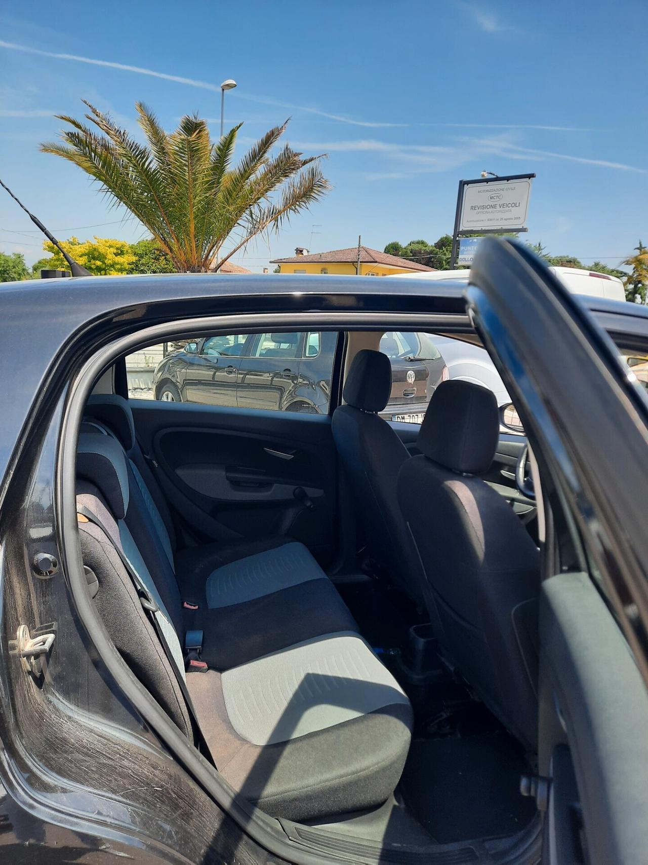 Fiat Punto Classic 1.2 5 porte OK NEOPATENTATI