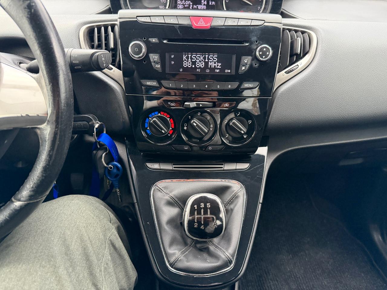 LANCIA YPSILON ANNO 2014 1.2 BENZINA/GPL 69 CV