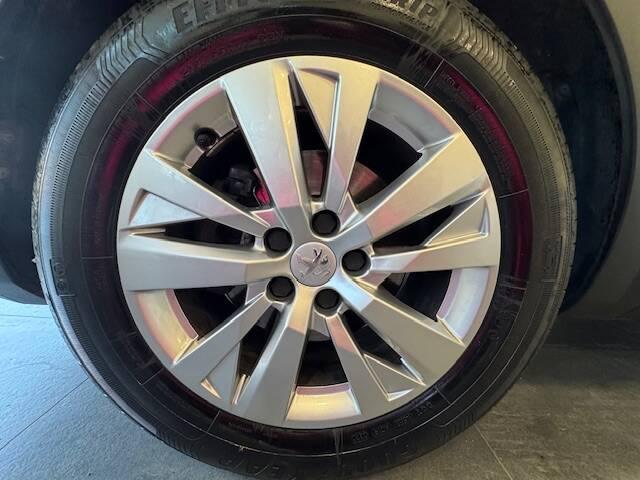 Peugeot 3008 II 1.5 bluehdi Active Business s&s 130cv eat8