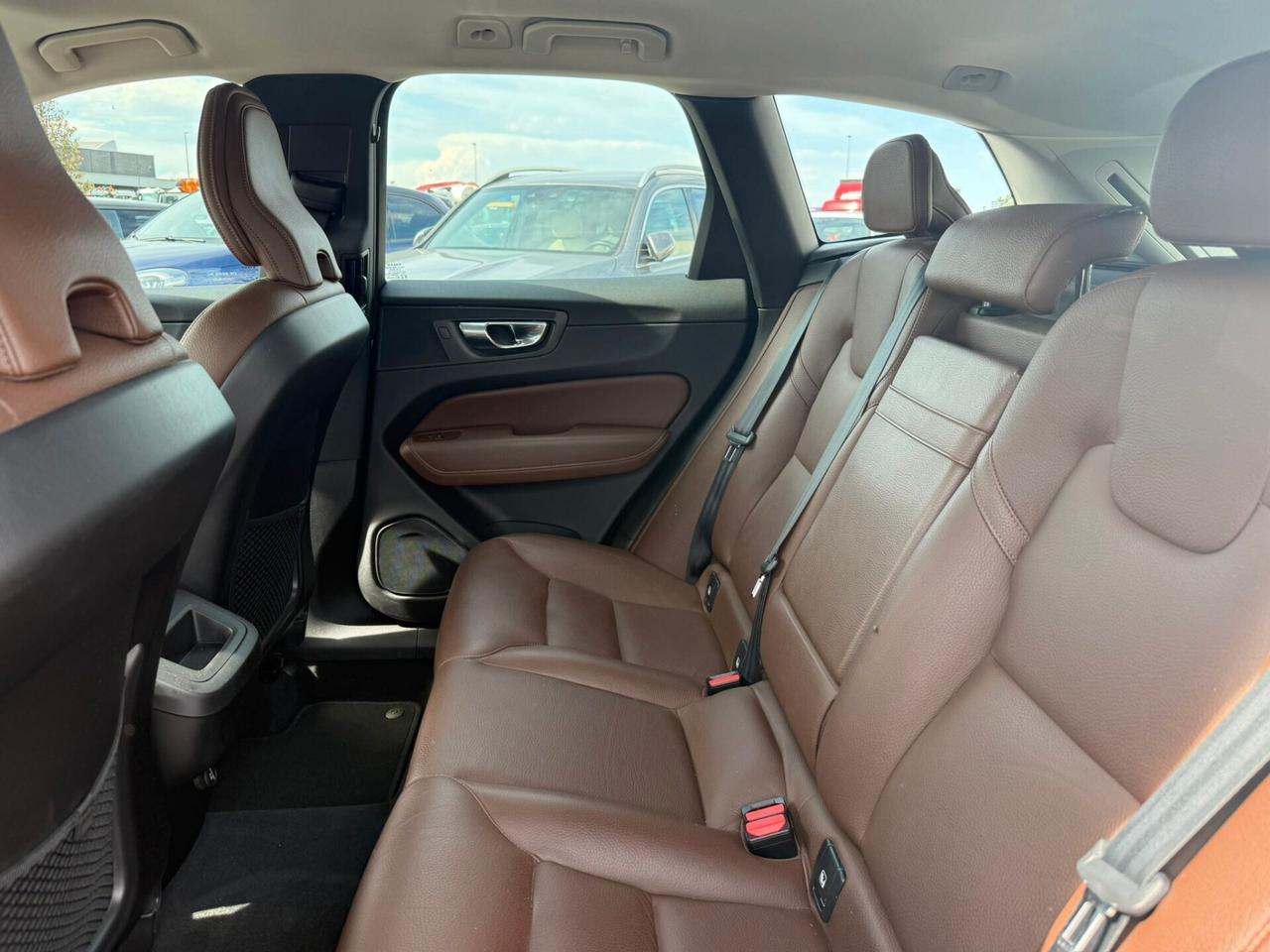 Volvo XC 60 XC60 B4 (d) AWD Geartronic Inscription