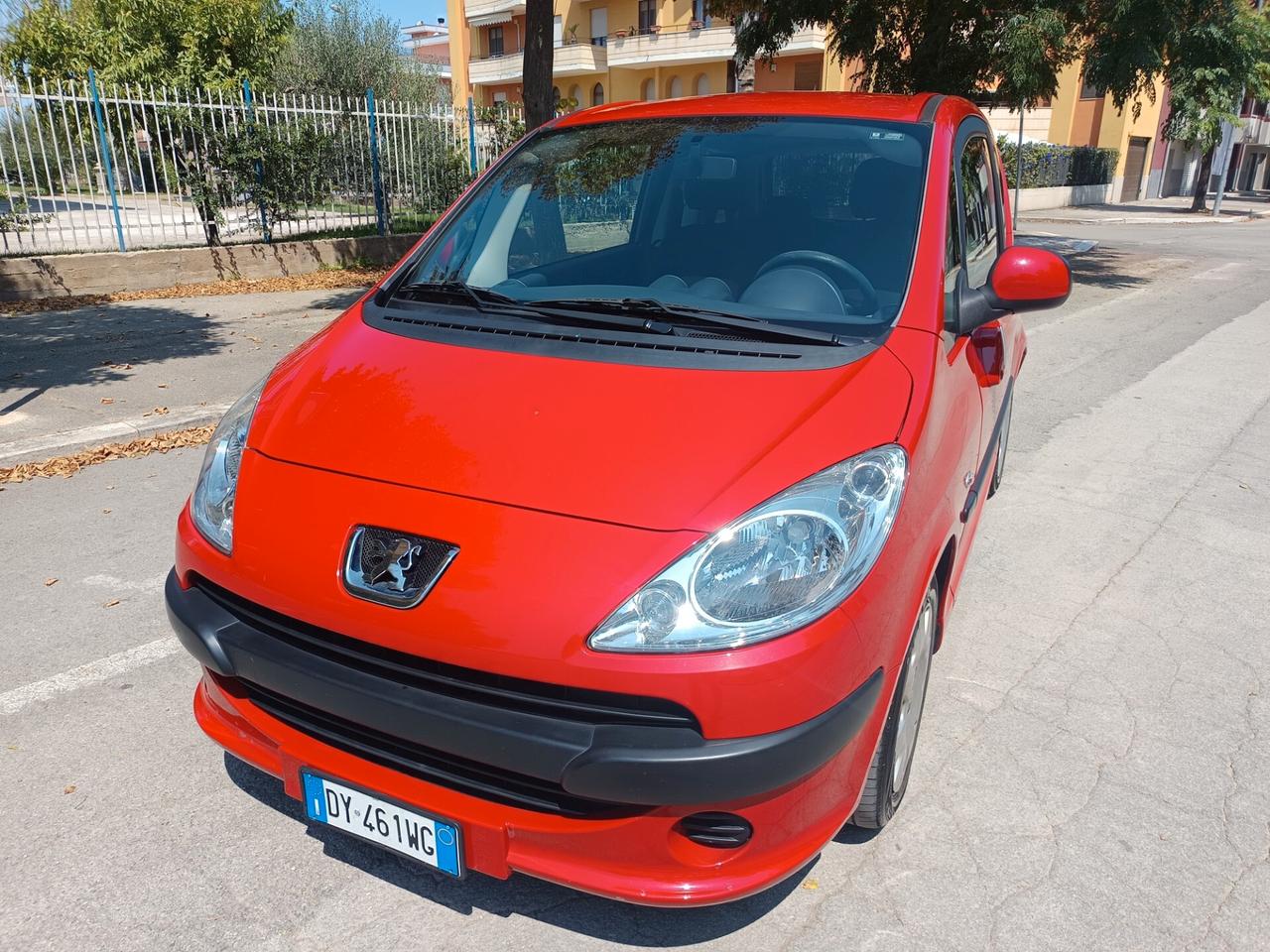 Peugeot 1007 1.4 HDi Sporty