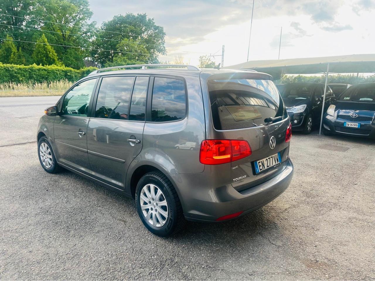 Volkswagen Touran Business 1.6 TDI Comfortline 7 Posti
