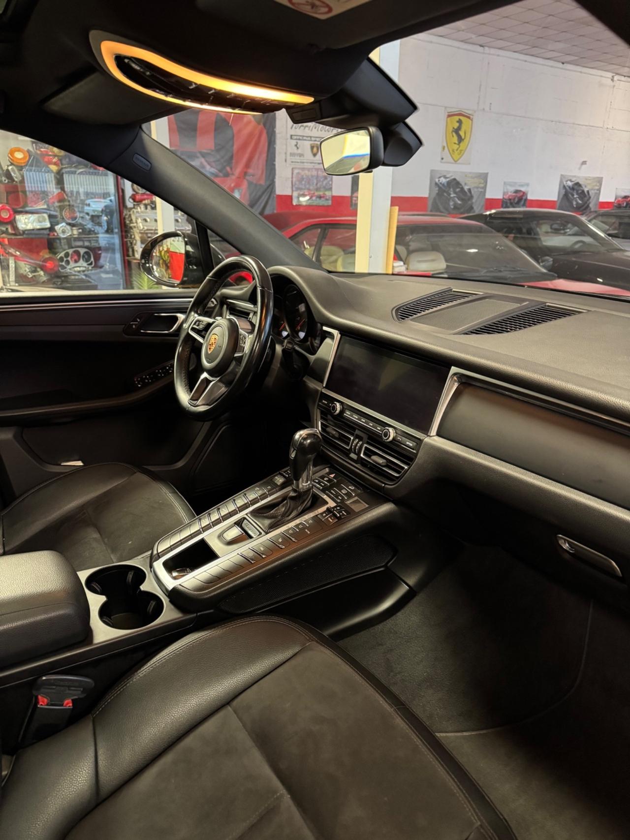 Porsche Macan 2.0T “Pari al nuovo” PERMUTE