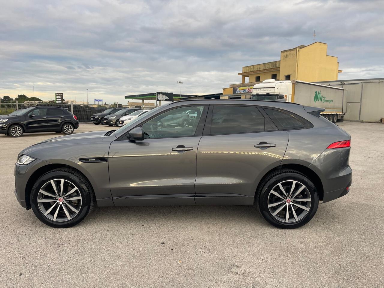 JAGUAR F- PACE 2.0 D 180CV AWD R-SPORT 58000KMM