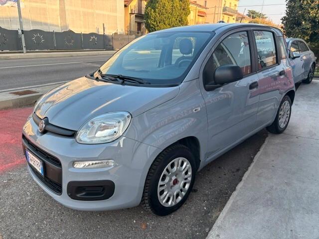 Fiat Panda 1.2 Connected by Wind