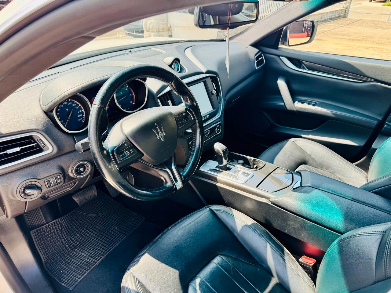 MASERATI GHIBLI 3.0 250cv FULL OPTIONAL 15(PERMUTO)