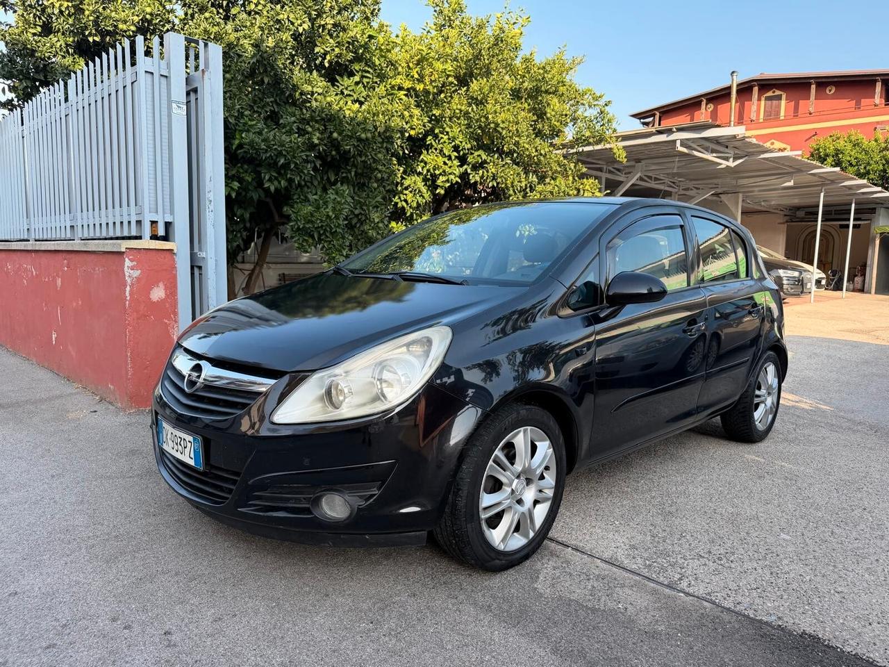 Opel Corsa 1.2 5 porte Club