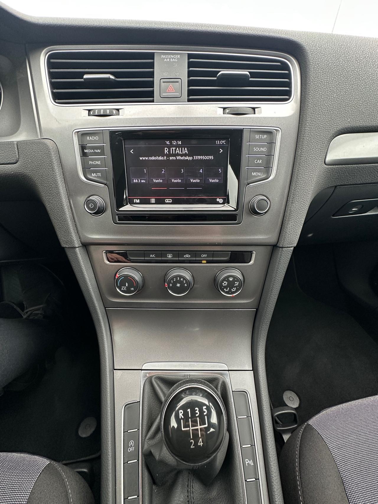 Volkswagen Golf Business 1.6 TDI BlueMotion Technology 35.000KM - 2015