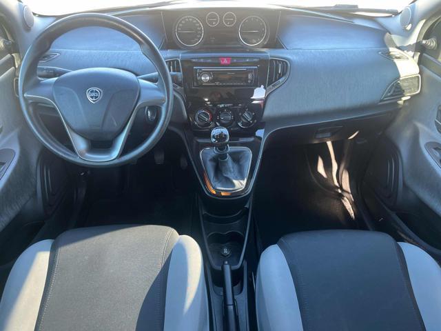 LANCIA Ypsilon 1.2 69 CV 5 porte Silver