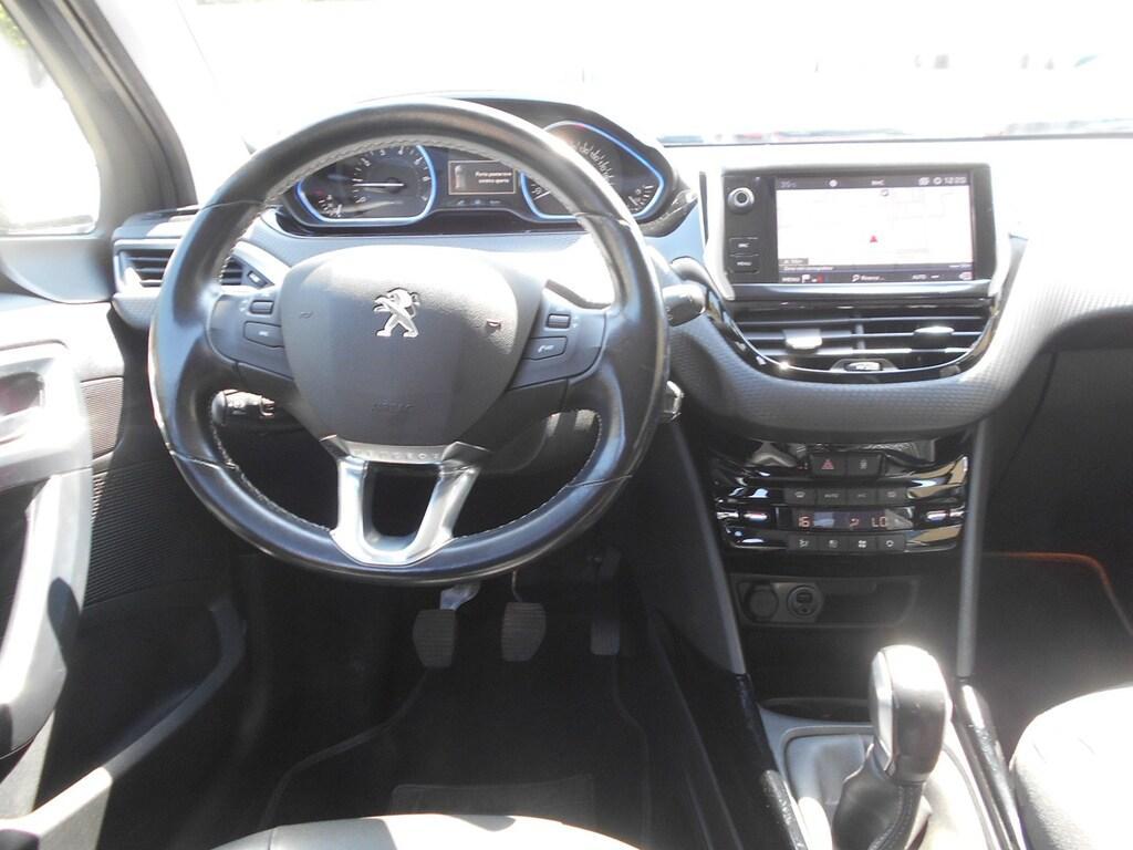 Peugeot 2008 1.2 PureTech Allure