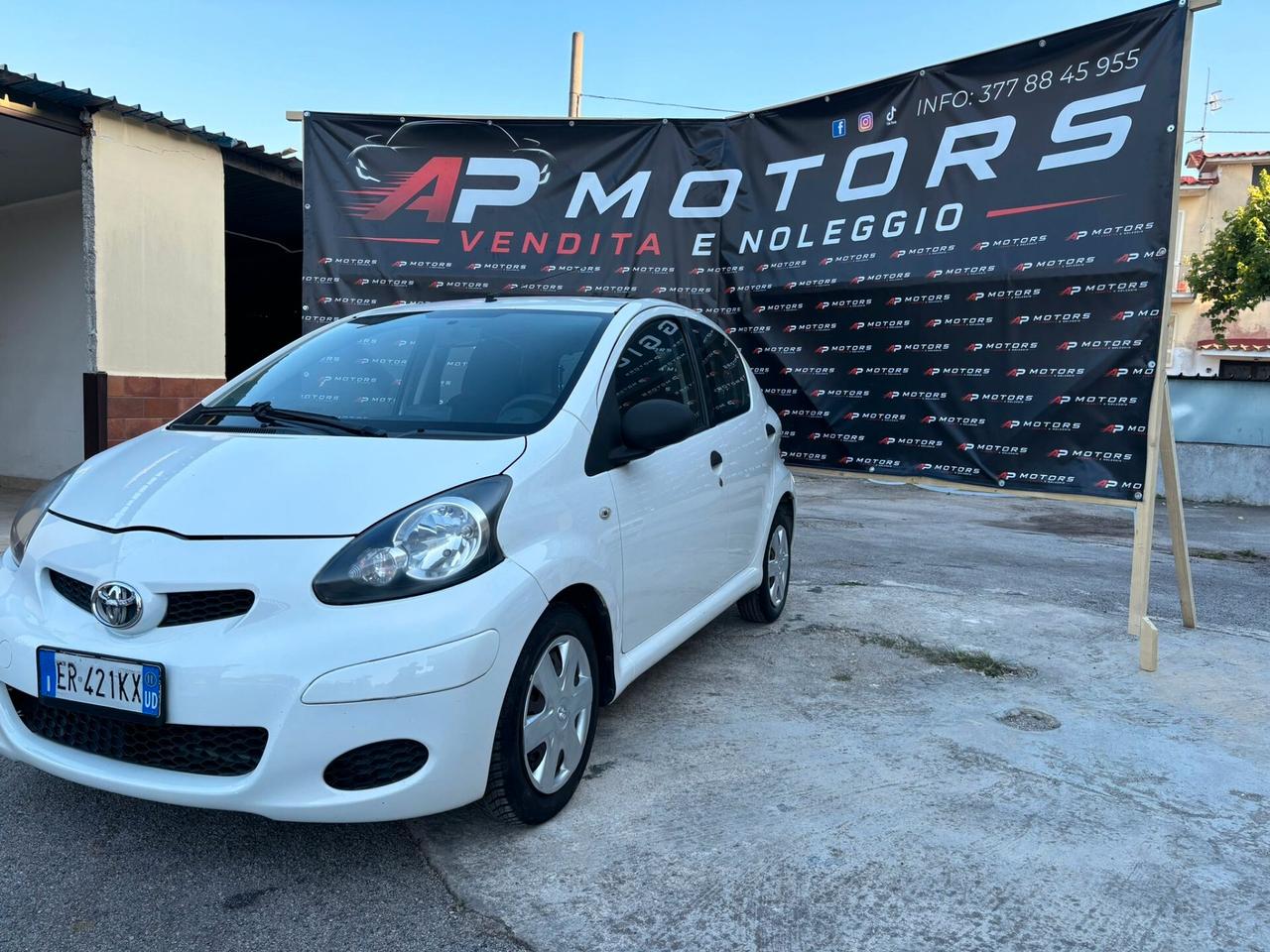 Toyota Aygo 1.0 12V VVT-i 5 porte Now Connect