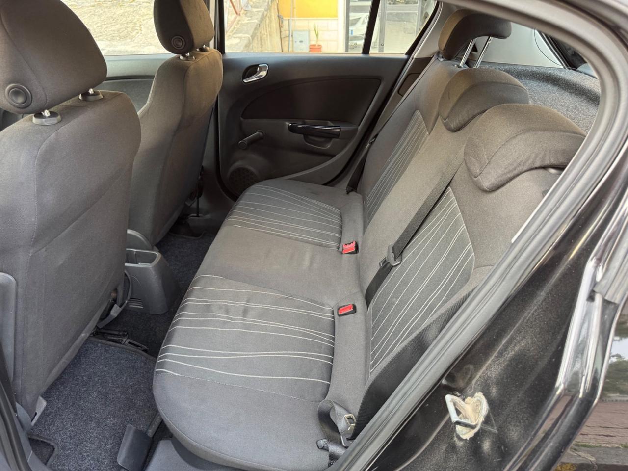 Opel Corsa 1.2 5 porte Enjoy